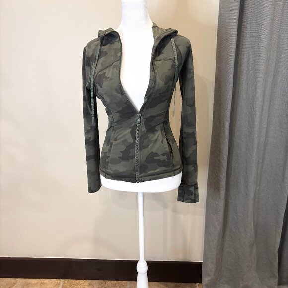 Lululemon Camo Hooded Define Jacket | Size 4 - Picture 3 of 9